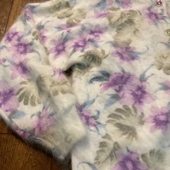 Venesha Angora Cardigan Size Medium Floral Lavender Button Sweater Long Sleeve - Picture 3 of 8